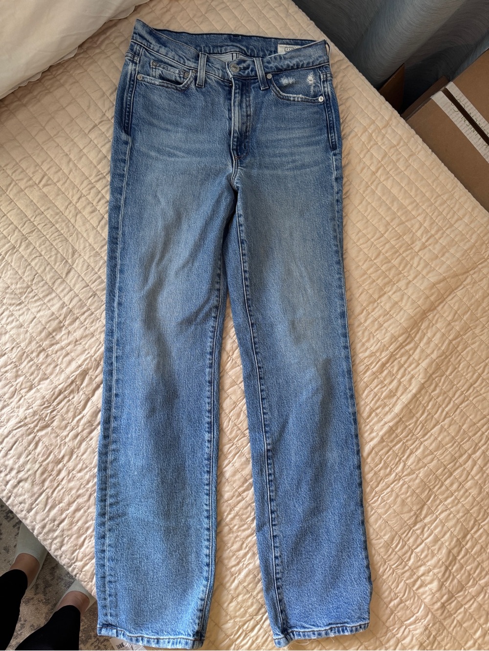 AYR The Lala Jeans Women's Size 26 Straight Comfort Stretch Denim